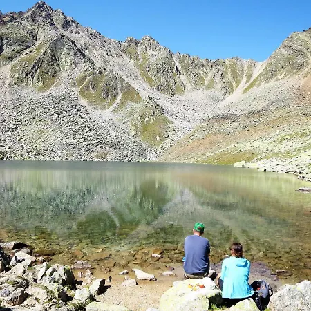 Pult By Interhome سولدن